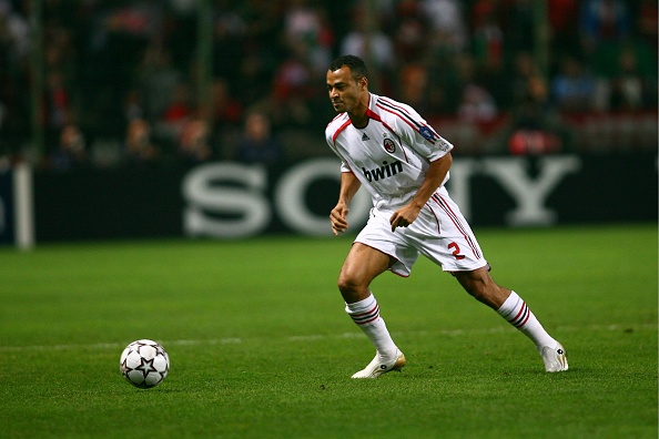 DE COLEÇÃO! Camisa Branca do Milan Cafu # 2 - Autógrafo Manual e Certificado de Autenticidade - Imagem 5